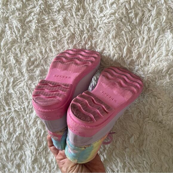 Sperry Toddler Girls Rainbow Tie Dye Saltwater Duck Boots Size 8 - Picture 10 of 11
